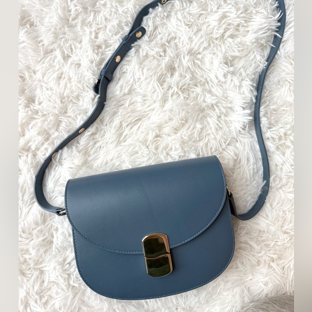Sezane Claude Bag in Smooth Blue (Discontinued color!) - Picture 4 of 8